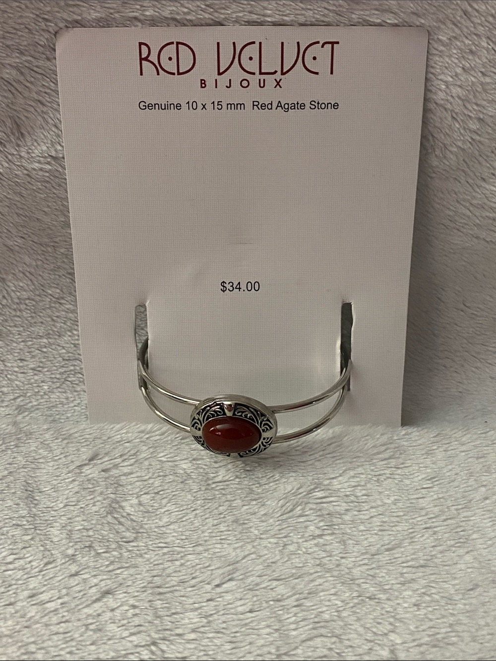 Red Velvet Bijoux Red Agate Stone